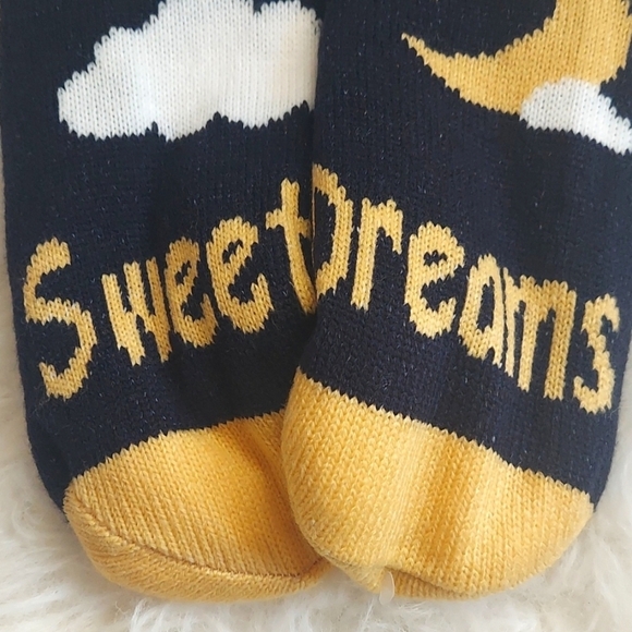 Sherpa Theme Socks "Sweet Dreams" Moon Star Cloud Anti Slip - One Size - Picture 2 of 7